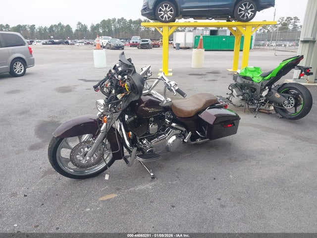 2007 HARLEY-DAVIDSON FLHX 1HD1KB4117Y632738 Photo 1