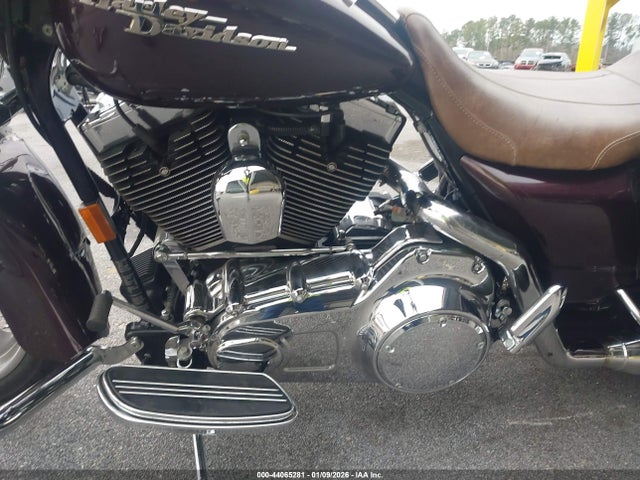 2007 HARLEY-DAVIDSON FLHX 1HD1KB4117Y632738 Photo 8