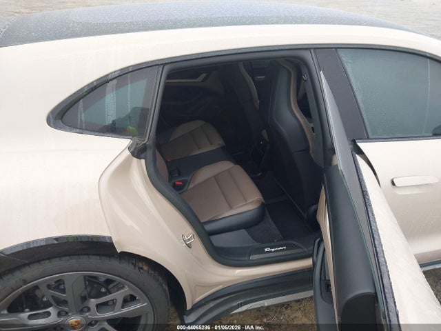 2023 PORSCHE TAYCAN CROSS TURISMO WP0BC2Y12PSA68066 Photo 7