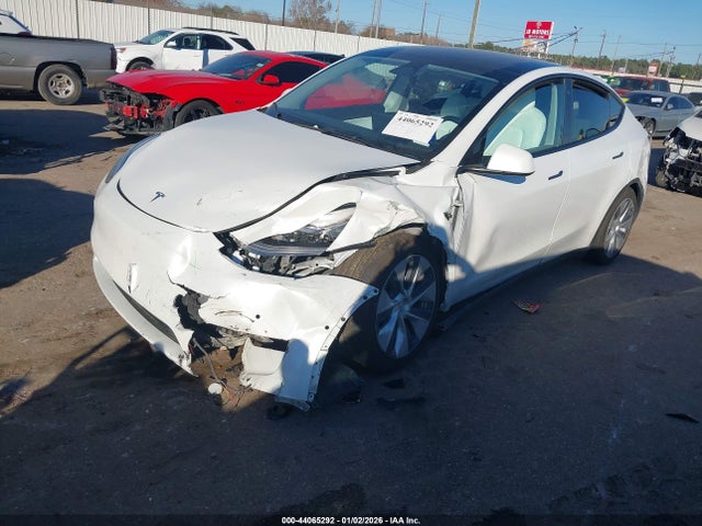 2022 TESLA MODEL Y 7SAYGAEE5NF381008 Photo 1
