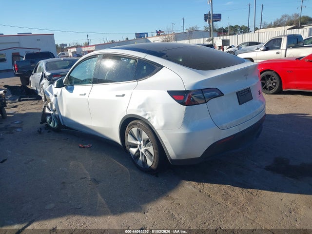 2022 TESLA MODEL Y 7SAYGAEE5NF381008 Photo 2