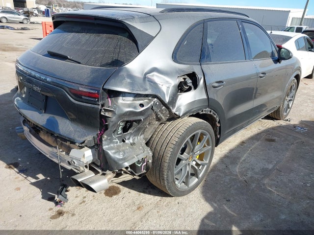 2019 PORSCHE CAYENNE WP1AF2AY5KDA80649 Photo 3