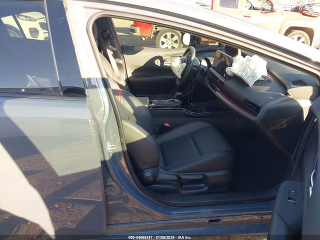 Продаж на аукціоні авто 2024 Toyota Prius Prime Xse Premium, vin: JTDACACU5R3031126, номер лоту: 44065347