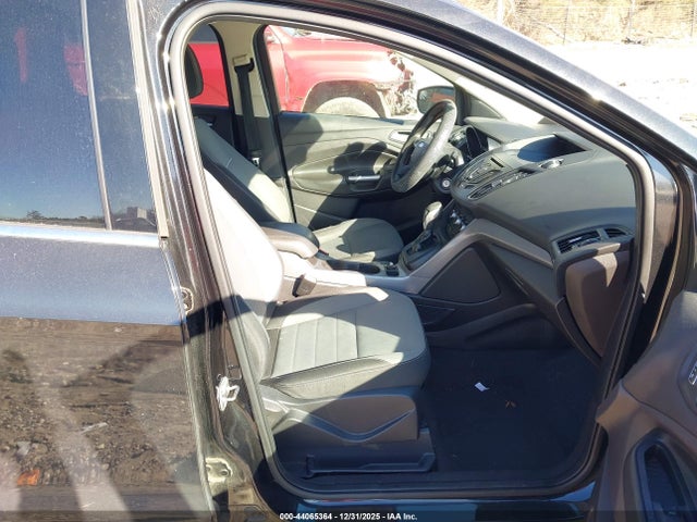1FMCU0GX9EUE10716 Ford ESCAPE SE