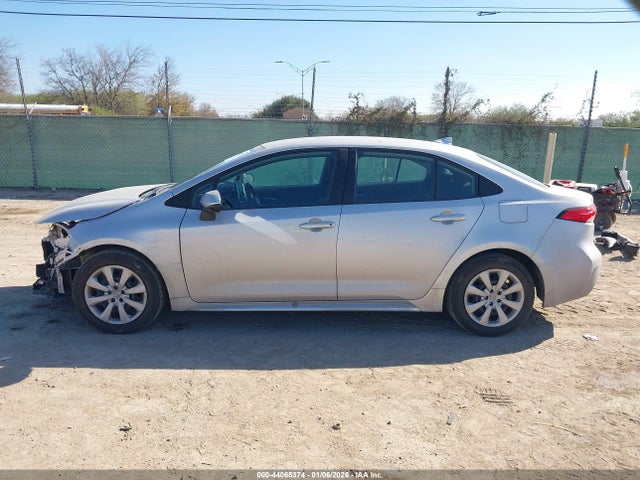 Toyota COROLLA LE 2021 5YFEPMAE3MP248449 Image 15