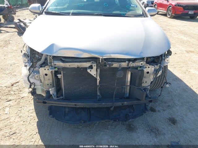 Toyota COROLLA LE 2021 5YFEPMAE3MP248449 Image 6