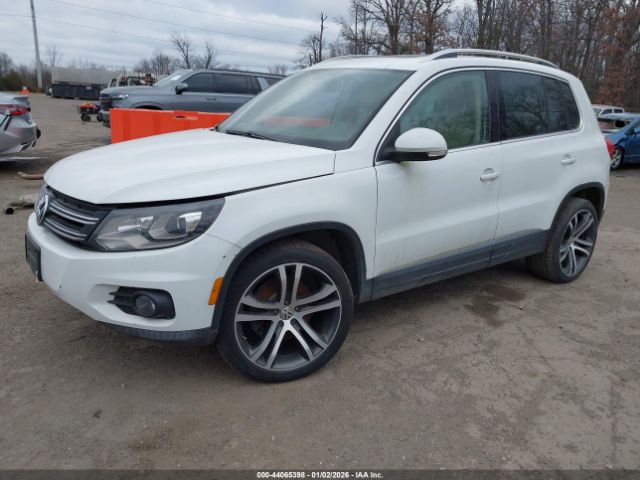 2016 VOLKSWAGEN TIGUAN WVGAV7AX8GW509217 Photo 1