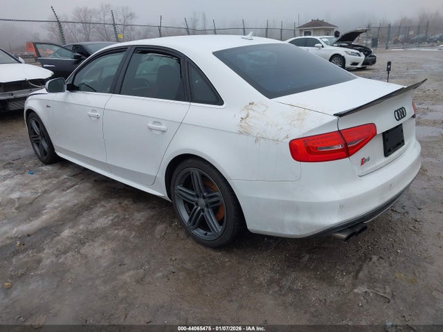 2015 AUDI S4 WAUBGAFL3FA069115 Photo 2