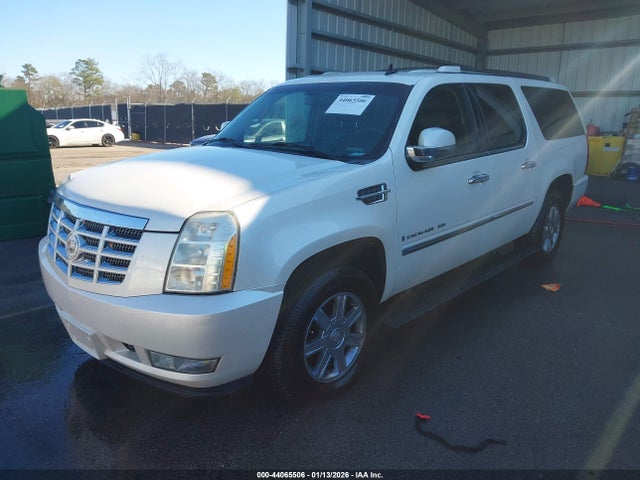 2008 CADILLAC ESCALADE ESV 1GYFK66808R135369 Photo 1