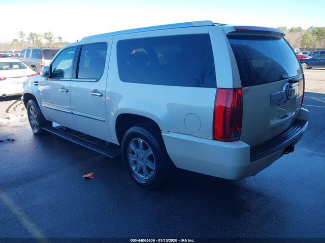 2008 CADILLAC ESCALADE ESV 1GYFK66808R135369 Photo 2
