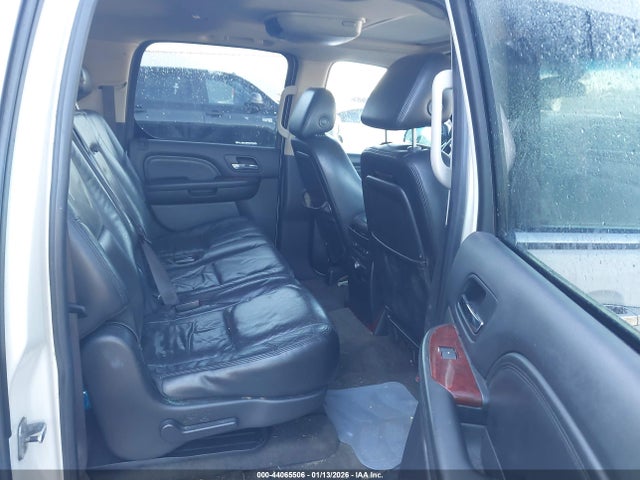 2008 CADILLAC ESCALADE ESV 1GYFK66808R135369 Photo 7