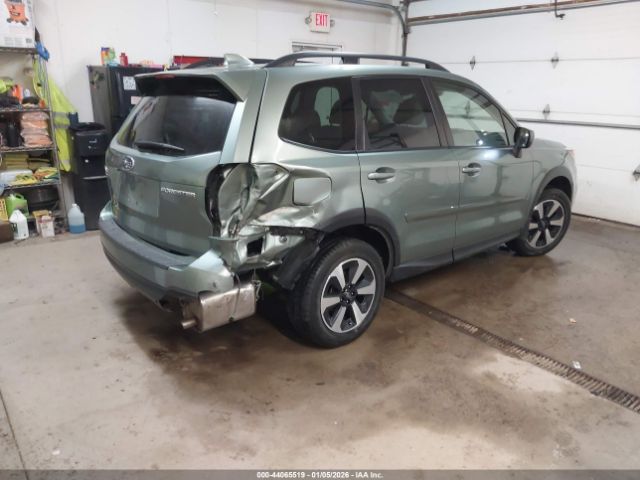 2018 SUBARU FORESTER JF2SJAGC4JH480690 Photo 3