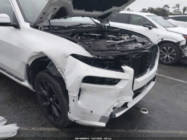 2025 BMW X7 5UX23EM01S9Z24399 Photo 5