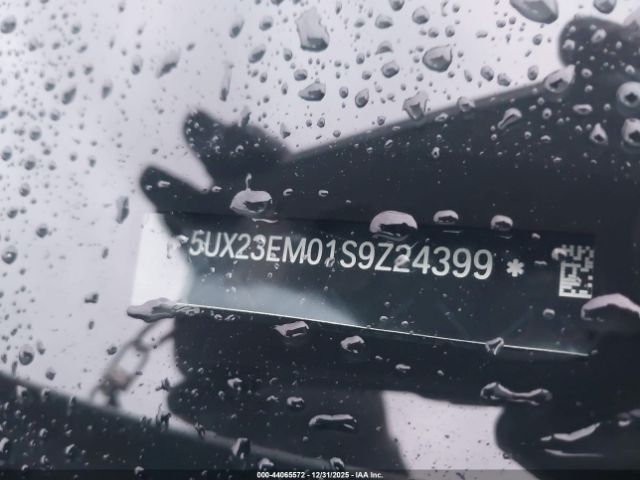 2025 BMW X7 5UX23EM01S9Z24399 Photo 8