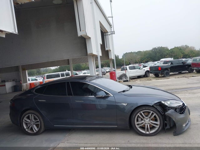 Tesla Model S 60d/70d/75d/85d/90d 2016 5YJSA1E2XGF122396 Image 13