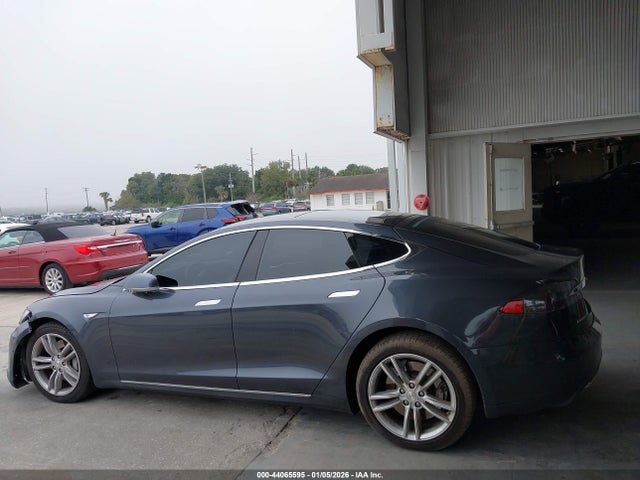 Tesla Model S 60d/70d/75d/85d/90d 2016 5YJSA1E2XGF122396 Image 14