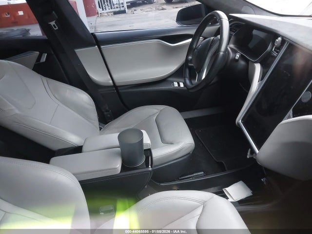 2016 TESLA MODEL S 5YJSA1E2XGF122396 Photo 6