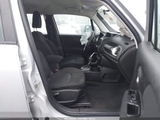 Продаж на аукціоні авто 2018 Jeep Renegade Sport 4x4, vin: ZACCJBAB9JPH71977, номер лоту: 44065684
