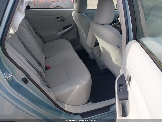 Toyota Prius Three 2015 JTDKN3DU1F1913121 Image 8