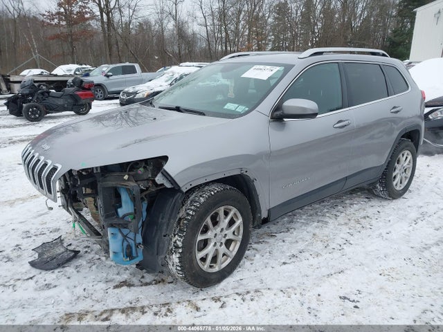Продажа на аукционе авто 2017 Jeep Cherokee Latitude 4x4, vin: 1C4PJMCS1HD213804, номер лота: 44065778