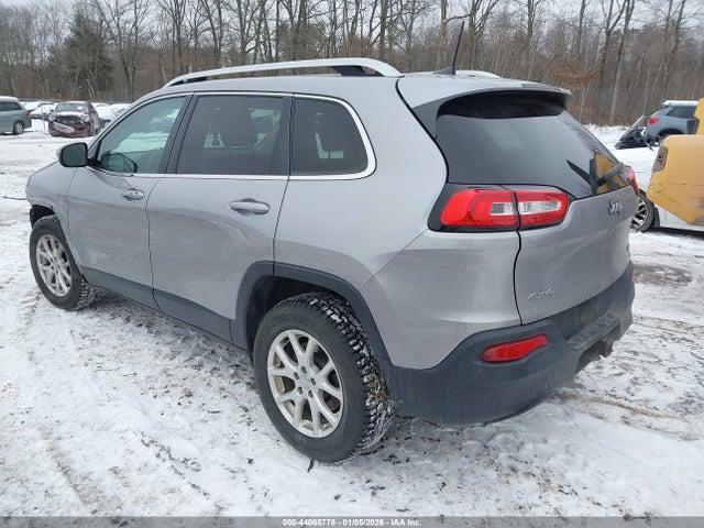 Продажа на аукционе авто 2017 Jeep Cherokee Latitude 4x4, vin: 1C4PJMCS1HD213804, номер лота: 44065778