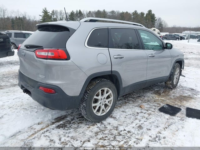 Продажа на аукционе авто 2017 Jeep Cherokee Latitude 4x4, vin: 1C4PJMCS1HD213804, номер лота: 44065778