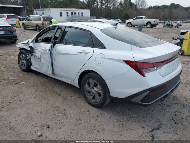 KMHLL4DGXSU859459 Hyundai ELANTRA SE