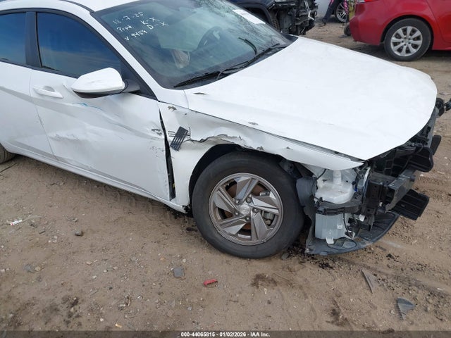 KMHLL4DGXSU859459 Hyundai ELANTRA SE