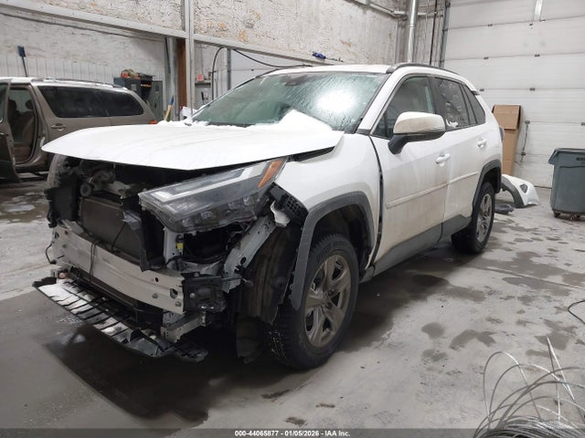 Toyota Rav4 Xle 2025 2T3P1RFVXSC533332 Image 2