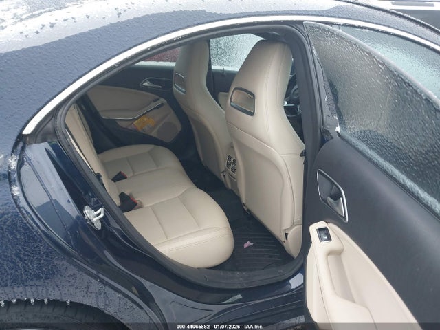 WDDSJ4GB5HN491299 Mercedes-Benz CLA 250 4MATIC