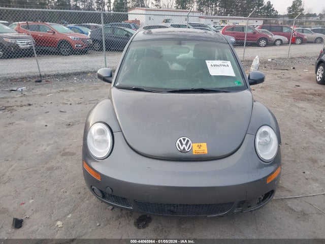 44065964 :رقم المزاد ، 3VWSW31CX6M419848 vin ، 2006 Volkswagen New Beetle 2.5 مزاد بيع