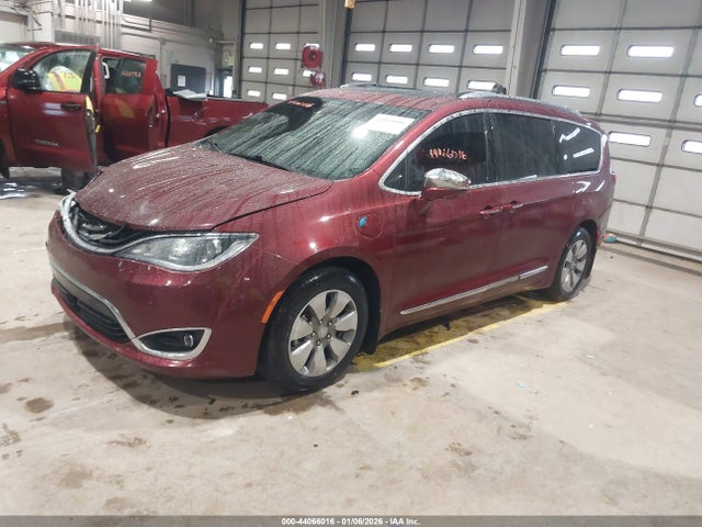 2017 CHRYSLER PACIFICA HYBRID 2C4RC1N70HR710950 Photo 1