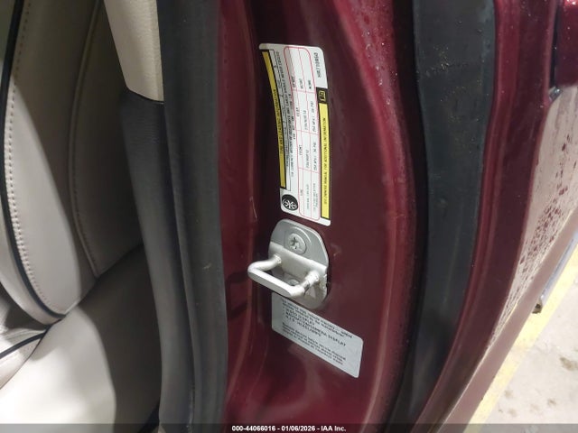 2017 CHRYSLER PACIFICA HYBRID 2C4RC1N70HR710950 Photo 8