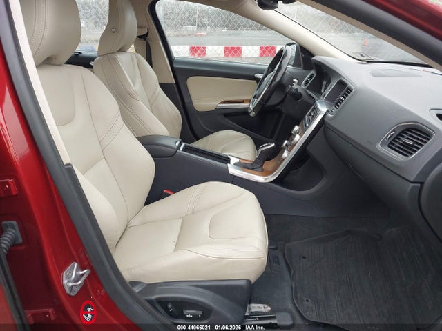 2016 VOLVO S60 INSCRIPTION LYV612TK1GB102565 Photo 4