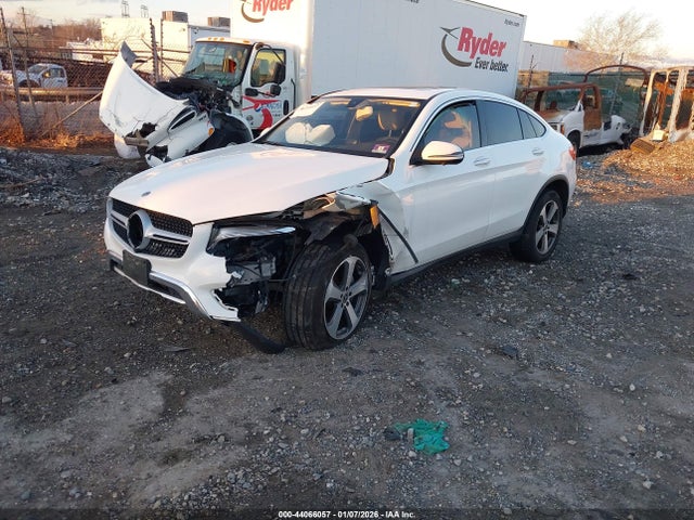 Продаж на аукціоні авто 2019 Mercedes-benz Glc 300 Coupe 4matic, vin: WDC0J4KB9KF512692, номер лоту: 44066057