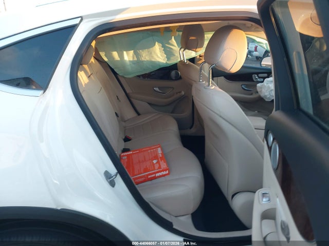 Продаж на аукціоні авто 2019 Mercedes-benz Glc 300 Coupe 4matic, vin: WDC0J4KB9KF512692, номер лоту: 44066057