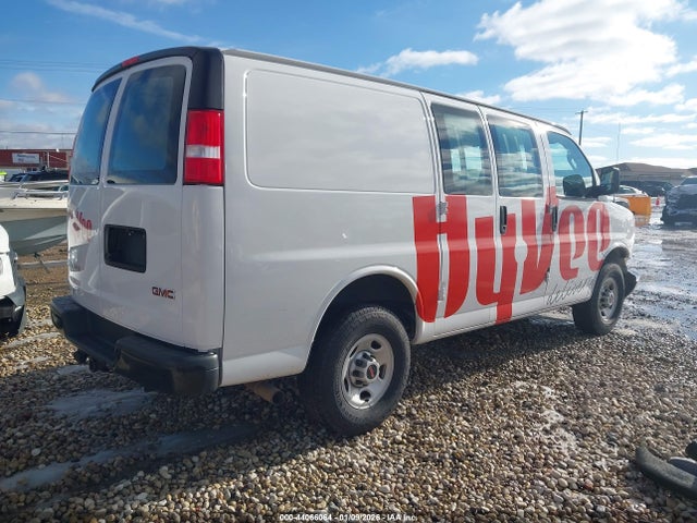 1GTW7AF75N1218713 GMC Savana Cargo Rwd 2500 Regular Wheelbase Work Van