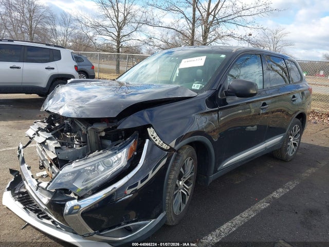 2016 MITSUBISHI OUTLANDER JA4AZ3A31GZ021427 Photo 1