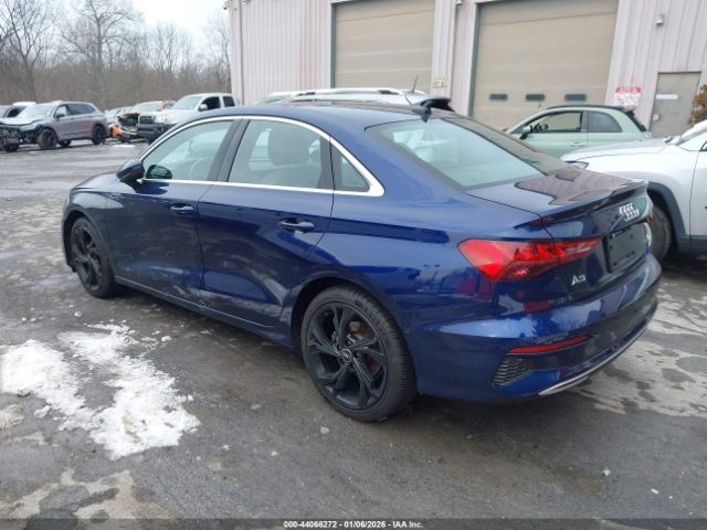 2022 AUDI A3 WAUHUDGY6NA055464 Photo 2