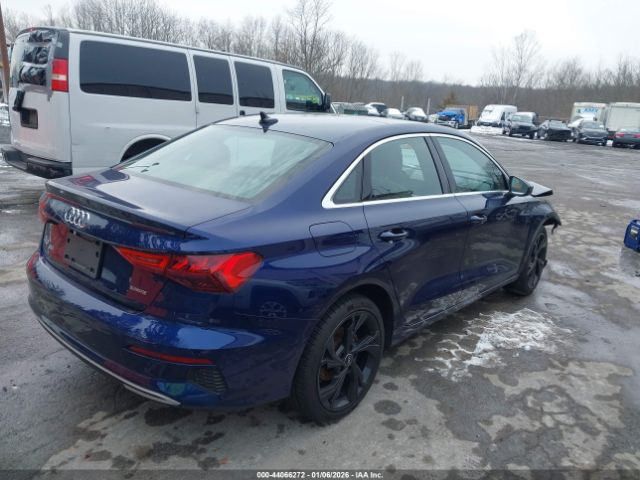 2022 AUDI A3 WAUHUDGY6NA055464 Photo 3