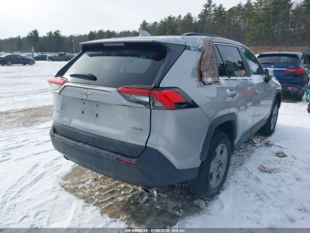 2022 TOYOTA RAV4 2T3W1RFV8NW201937 Photo 3