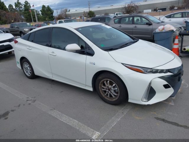 2017 TOYOTA PRIUS PRIME JTDKARFP5H3002531
