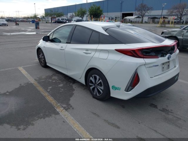 2017 TOYOTA PRIUS PRIME JTDKARFP5H3002531 Photo 2