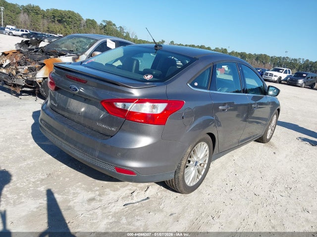 Aukcja sprzedaży 2014 Ford Focus Titanium, vin: 1FADP3J25EL395772, numer aukcji: 44066307