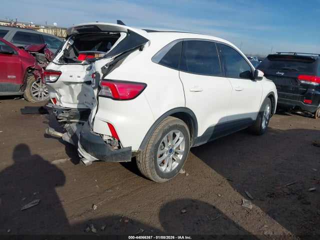 2020 FORD ESCAPE 1FMCU0G6XLUA45760 Photo 3