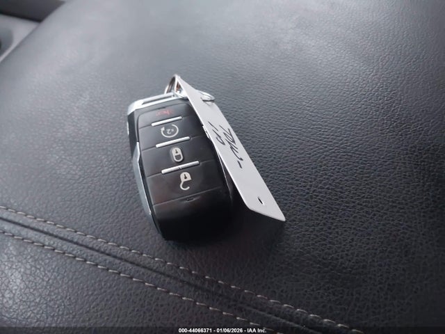 2019 RAM 1500 1C6SRFFT1KN885924 Photo 10