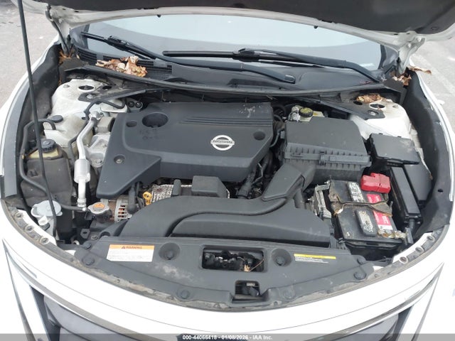 2015 Nissan Altima 2.5 Sv მანქანა იყიდება აუქციონზე, vin: 1N4AL3APXFC173062, აუქციონის ნომერი: 44066418
