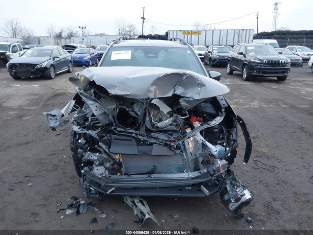 4S4SLDB63T3024056 Subaru Forester Premium