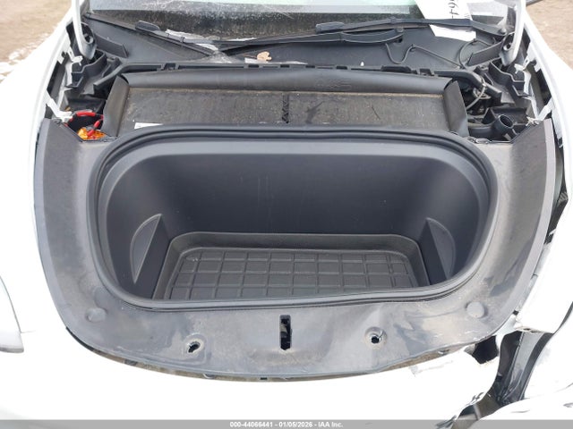 2023 TESLA MODEL Y 7SAYGDEE8PA105374 Photo 9