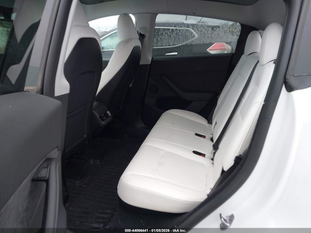 2023 TESLA MODEL Y 7SAYGDEE8PA105374 Photo 7